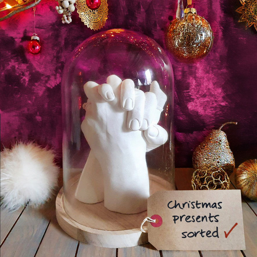 Hand casting kit for couples by Edinburgh Casting Studio – the perfect Christmas gift capturing intertwined hands in a detailed 3D cast, ideal for a meaningful keepsake.
